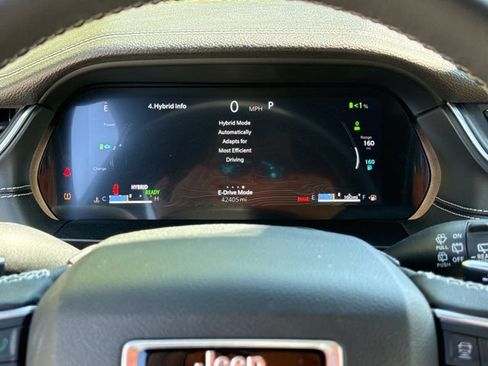Used 2024 Jeep Grand Cherokee Limited 4xe AWD/4WD image 14