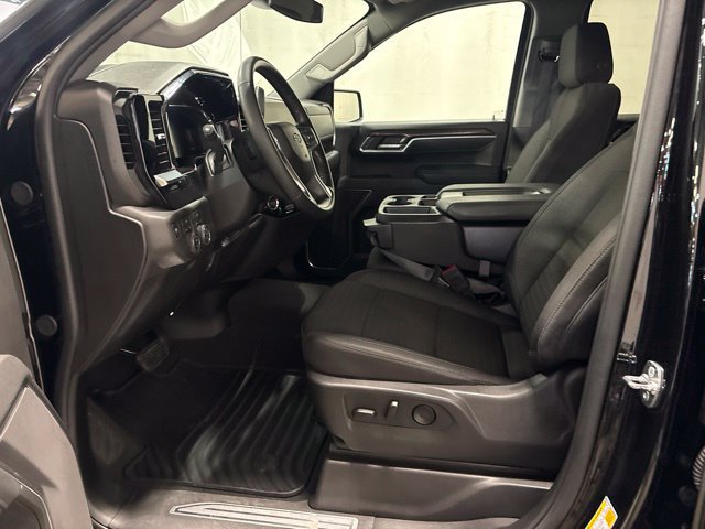 Used 2026 Chevrolet Silverado 1500 RST AWD/4WD image 11