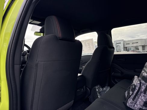 New 2026 Nissan Frontier PRO-4X w/ Pro-4x Convenience Package image 25