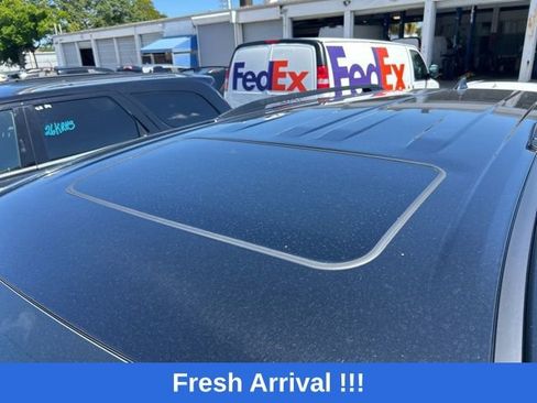 Used 2024 Toyota Sienna XLE FWD image 10
