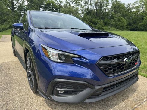 Used 2025 Subaru WRX Premium AWD/4WD image 2