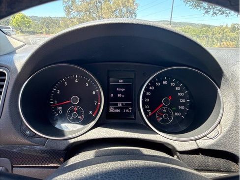 Used 2012 Volkswagen Jetta SportWagen FWD image 11