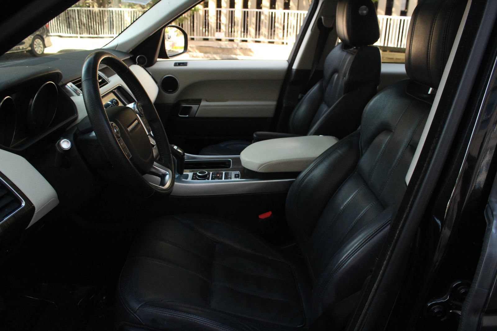 Used 2016 Land Rover Range Rover Sport HSE AWD/4WD image 14