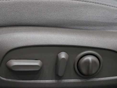 Used 2022 Chevrolet Malibu LT image 19