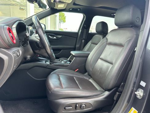 Used 2021 Chevrolet Blazer RS w/ Enhanced Convenience Package FWD image 9