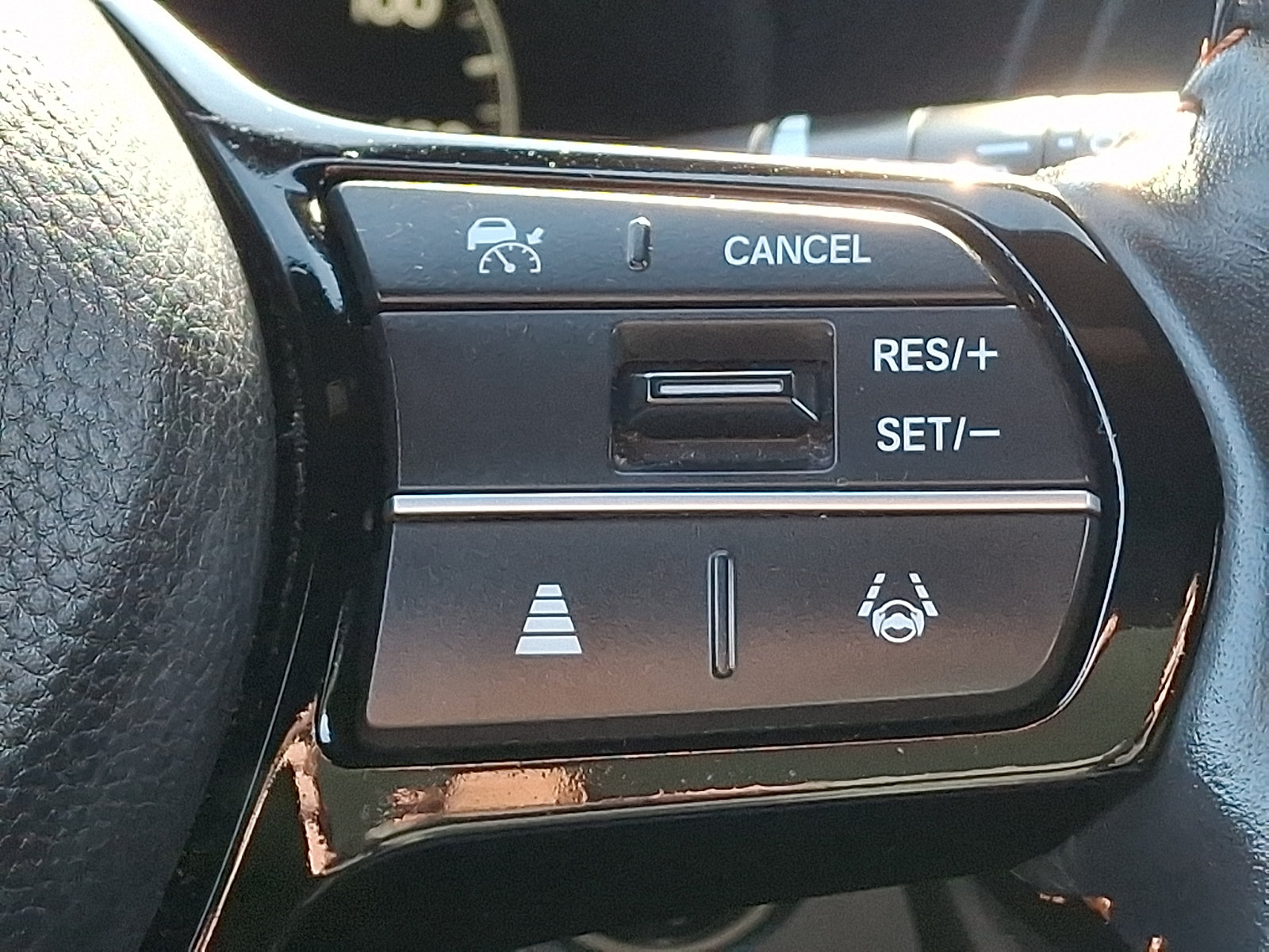 Used 2024 Honda HR-V Sport image 22