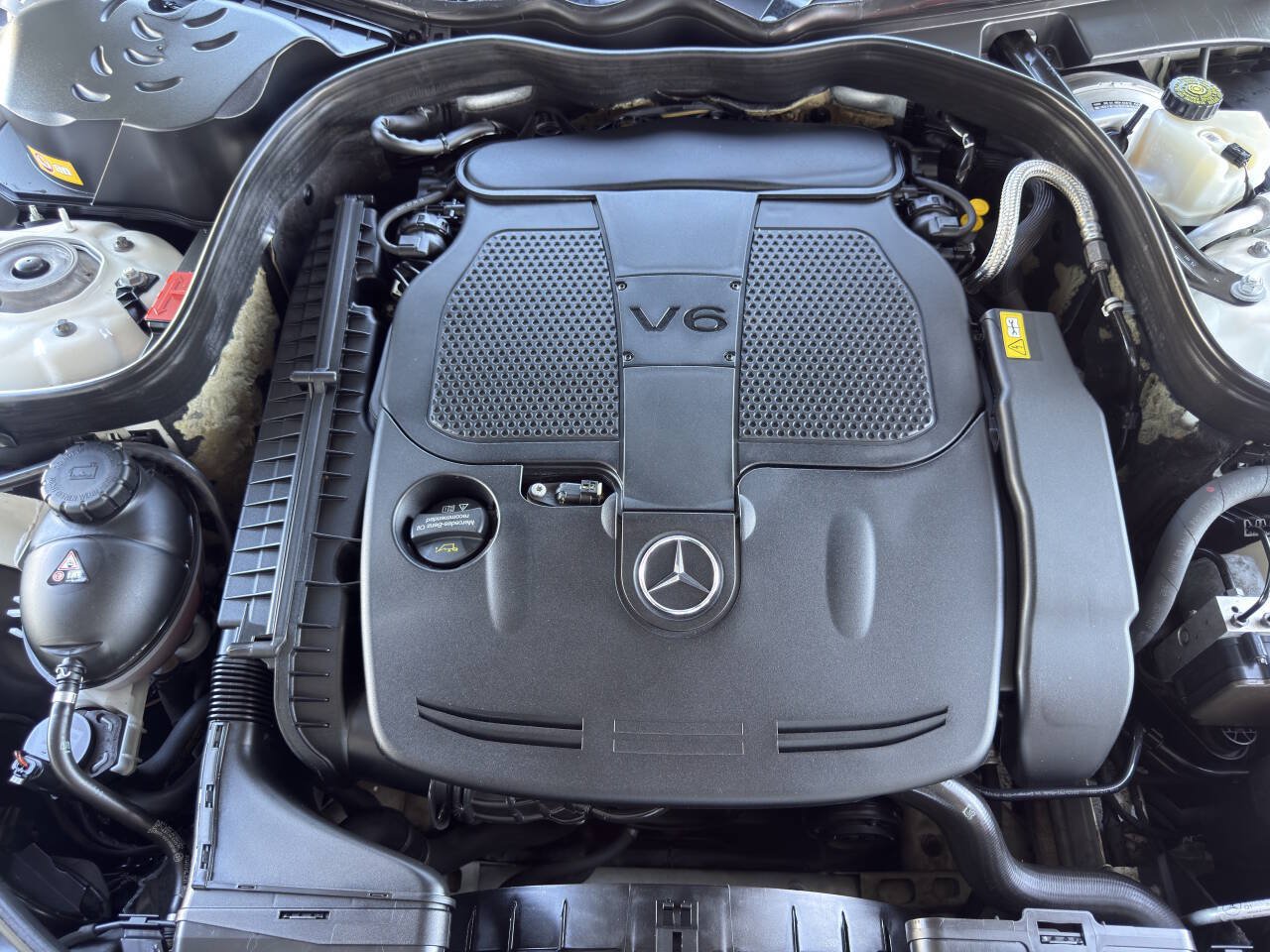 Used 2016 Mercedes-Benz E 350 Sedan image 24
