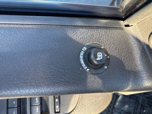 Used 2014 Ford F150 FX4 w/ Equipment Group 402A Luxury image 14