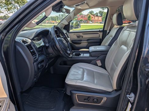 Used 2019 RAM 1500 Limited w/ Advanced Safety Group AWD/4WD image 13