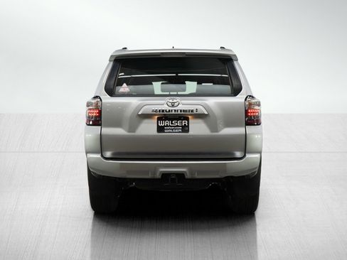 Used 2024 Toyota 4Runner SR5 Premium image 4