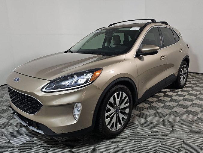 Used 2020 Ford Escape Titanium FWD image 1