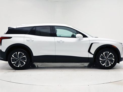 Used 2024 Chevrolet Blazer EV LT image 2