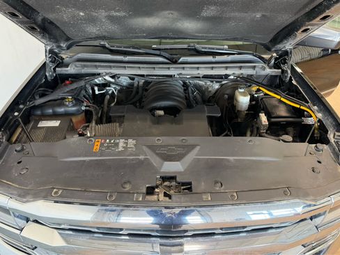 Used 2018 Chevrolet Silverado 1500 LTZ w/ Sport Package image 12