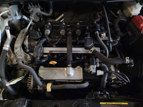 Used 2024 Nissan Versa S w/ Trunk Package FWD image 30