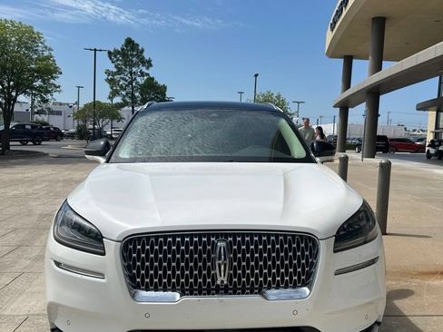 Used 2021 Lincoln Corsair Reserve FWD image 10