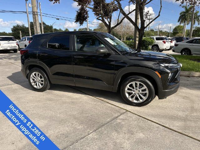 Used 2024 Chevrolet TrailBlazer LS w/ LS Convenience Package FWD image 15
