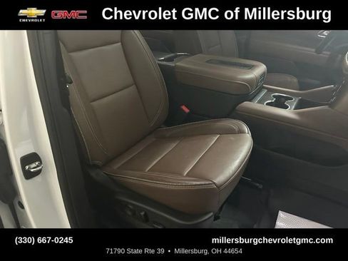 Used 2024 Chevrolet Suburban High Country w/ Max Trailering Package AWD/4WD image 36