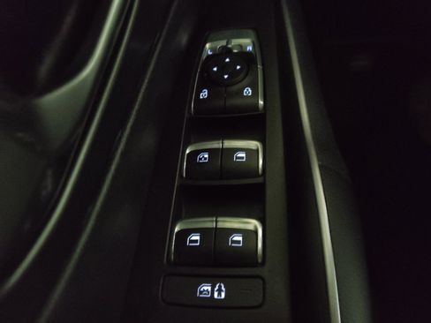 Used 2023 Kia Sorento LX image 27