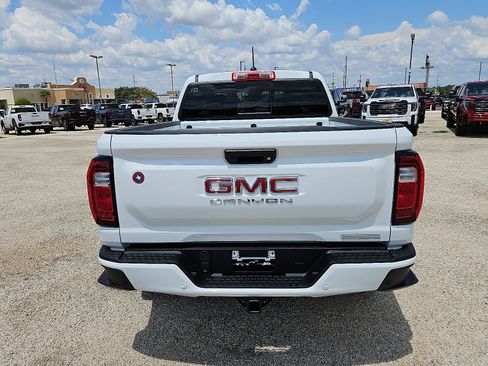 New 2026 GMC Canyon Elevation w/ Convenience Package image 4