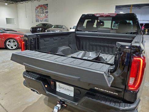 Used 2024 GMC Sierra 1500 Denali w/ Technology Package AWD/4WD image 50