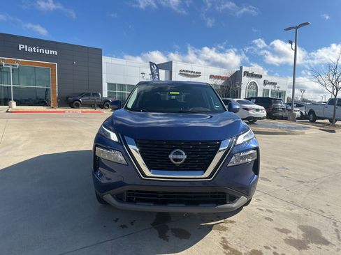 Used 2023 Nissan Rogue SV image 8