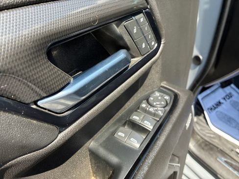 Used 2024 GMC Sierra 2500 AT4 w/ AT4 Premium Plus Package AWD/4WD image 11