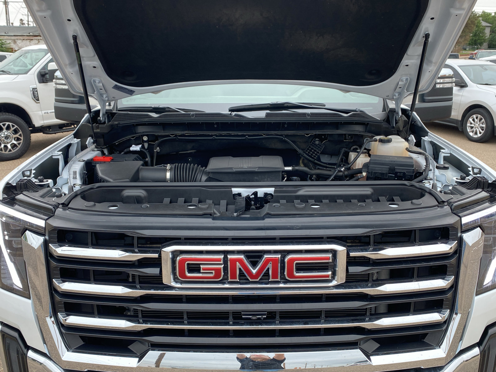 Used 2024 GMC Sierra 2500 SLT w/ SLT Premium Package AWD/4WD image 17