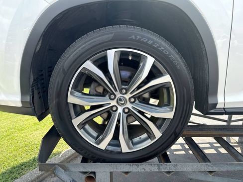 Used 2018 Lexus RX 350 AWD w/ Premium Package image 2