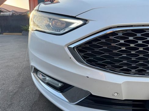 Used 2018 Ford Fusion Platinum FWD image 3