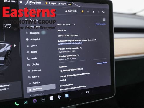 Used 2023 Tesla Model 3 Standard Range image 18