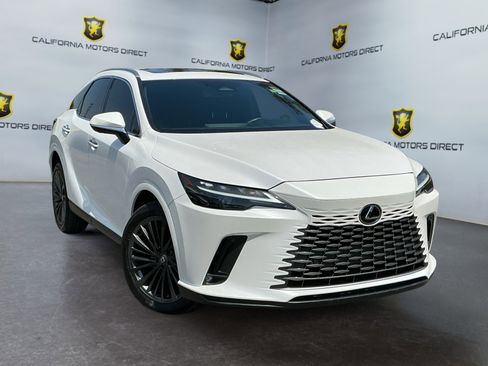 Used 2024 Lexus RX 350 Premium w/ Convenience Package FWD image 3