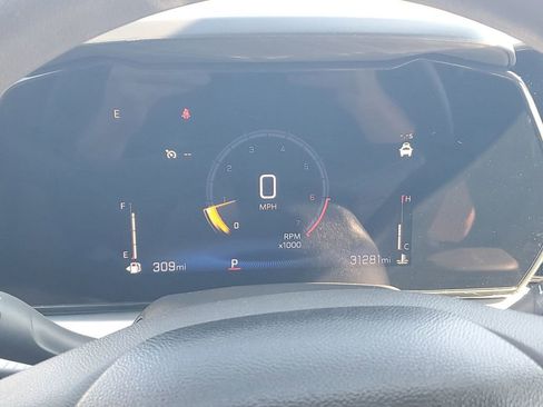 Used 2024 Chevrolet Trax LT image 34