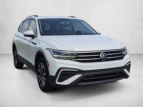 Used 2022 Volkswagen Tiguan S FWD image 3