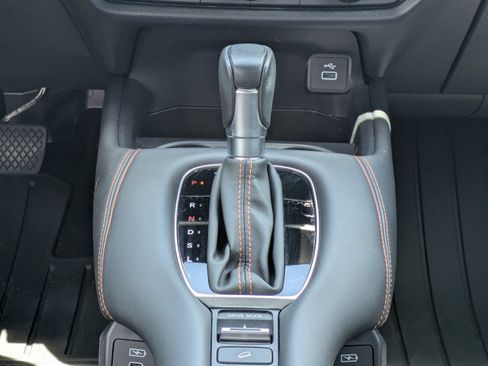 Used 2024 Honda HR-V Sport image 17