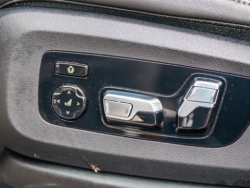 Used 2024 BMW X5 xDrive40i w/ Premium Package image 23