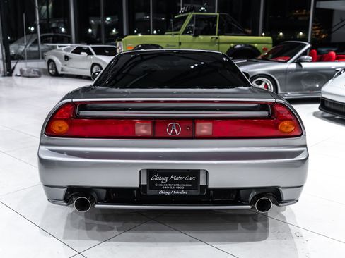 Used 2004 Acura NSX T image 3