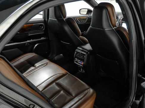 Used 2018 Lincoln Continental Reserve FWD image 40