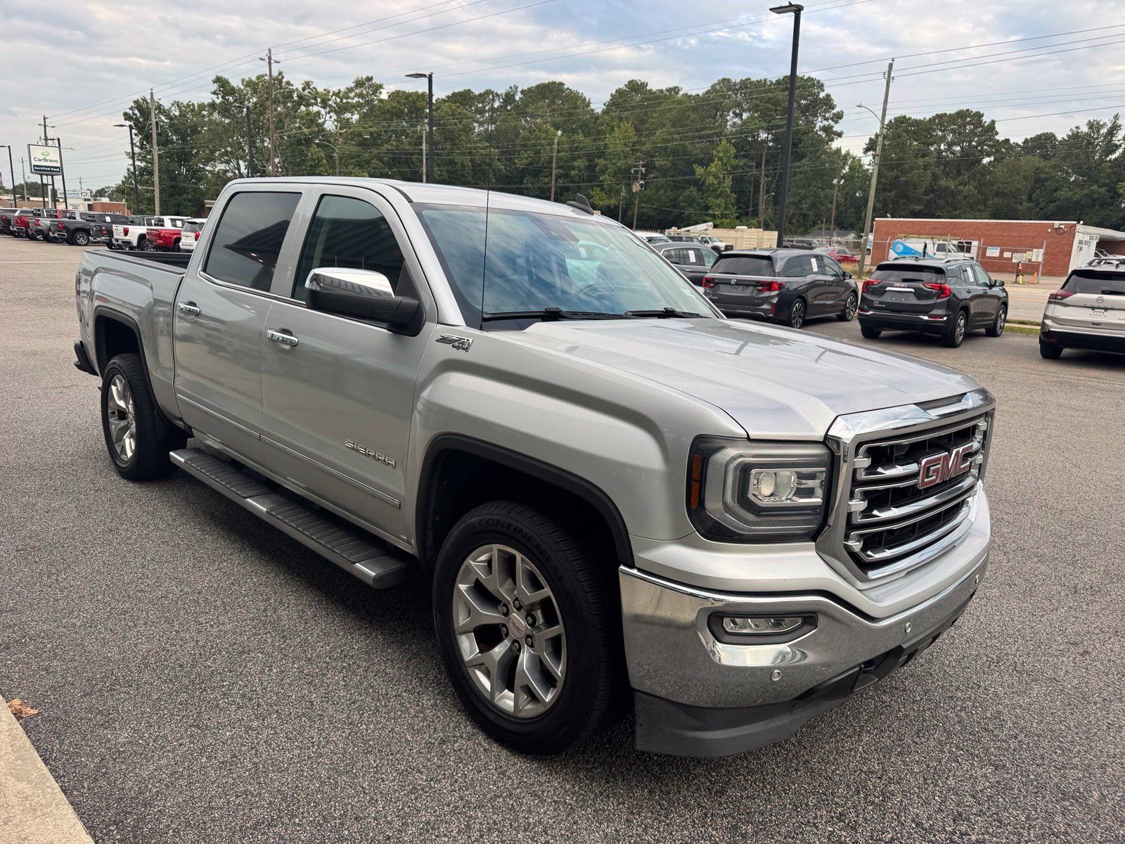 Used 2018 GMC Sierra 1500 SLT AWD/4WD image 6