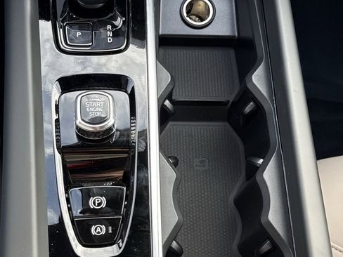 New 2026 Volvo XC60 B5 Plus w/ Protection Package Premier image 30