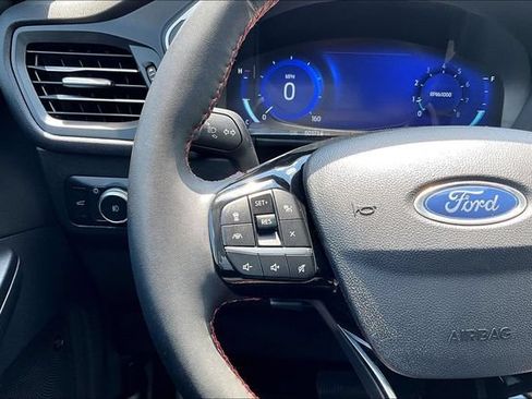 Used 2022 Ford Escape SEL w/ SEL Stealth AWD Package image 20