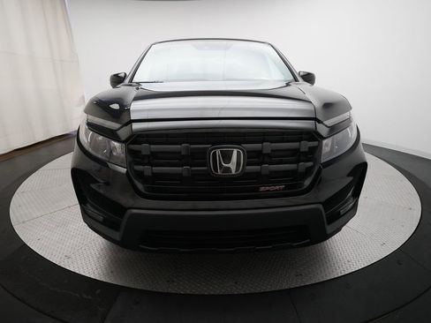 Used 2024 Honda Ridgeline Sport image 11