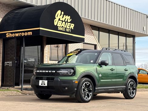 Used 2025 Ford Bronco Sport Outer Banks w/ Outer Banks Tech Package+ image 1