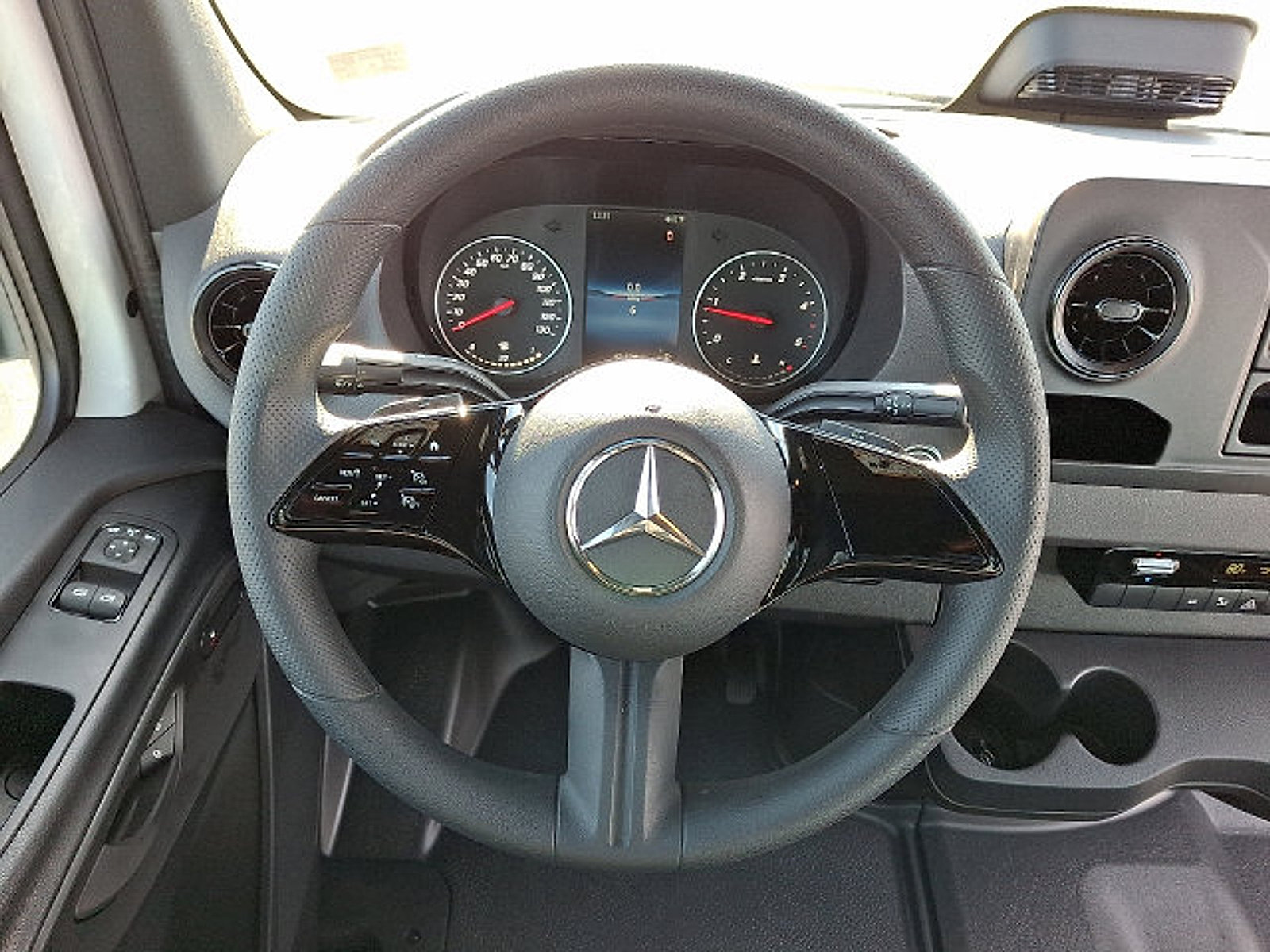 Used 2026 Mercedes-Benz Sprinter 2500 image 17