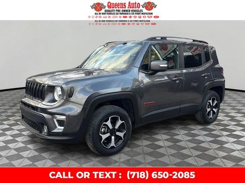 Used 2021 Jeep Renegade Trailhawk image 2