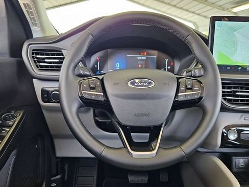 Used 2025 Ford Escape Active w/ Tech Pack #1 FWD image 12