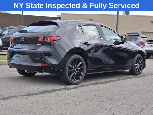 Used 2023 MAZDA MAZDA3 s FWD image 5