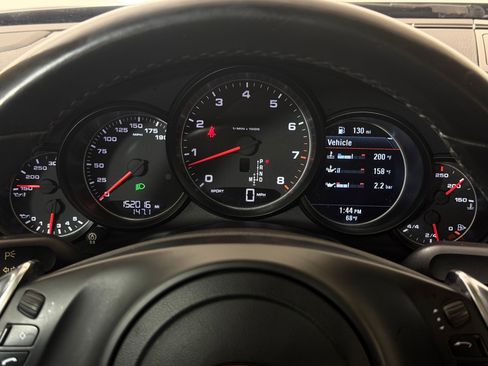 Used 2016 Porsche Panamera Edition image 19