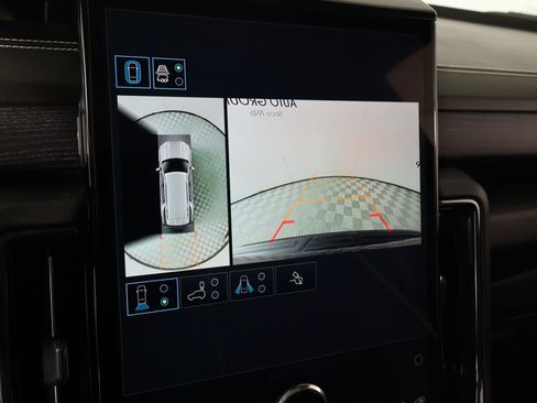Used 2025 GMC Yukon AT4 Ultimate w/ LPO, Floor Liner Package AWD/4WD image 6