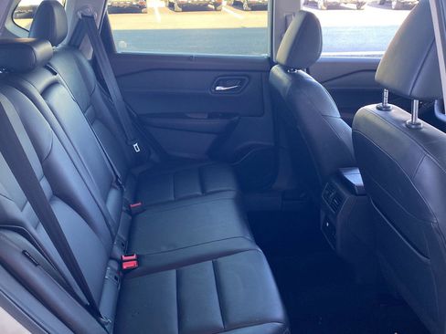 Certified 2023 Nissan Rogue SL w/ SL Premium Package image 28