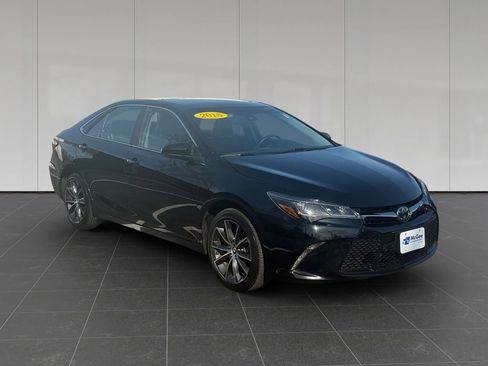 Used 2015 Toyota Camry XSE w/ Advanced Technology Package FWD image 7